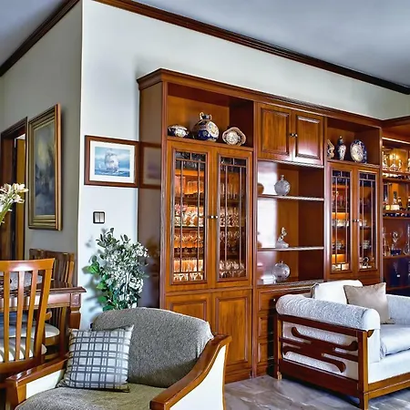 Amalia's Sea View Apartment